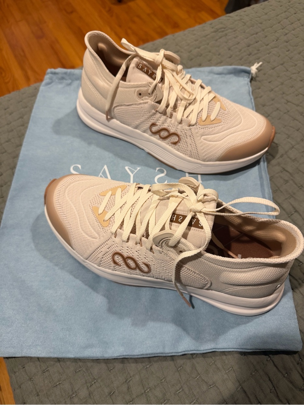 SAYSH Women's Cream Lace-Up Knit Sneakers